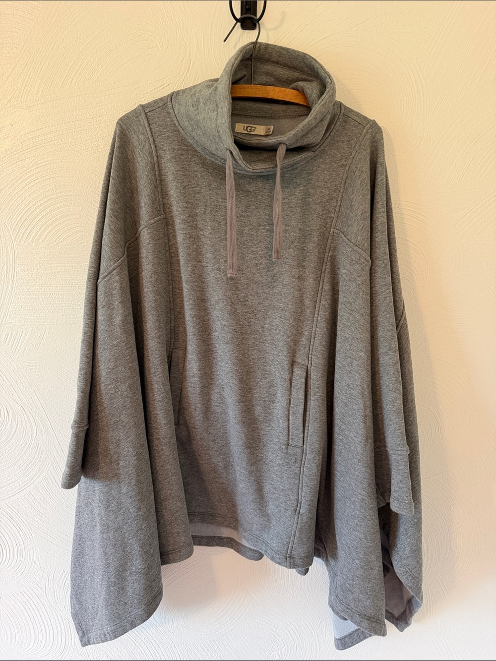 UGG Grey Drawstring Funnel Neck Sweatshirt Poncho. Size M/L.